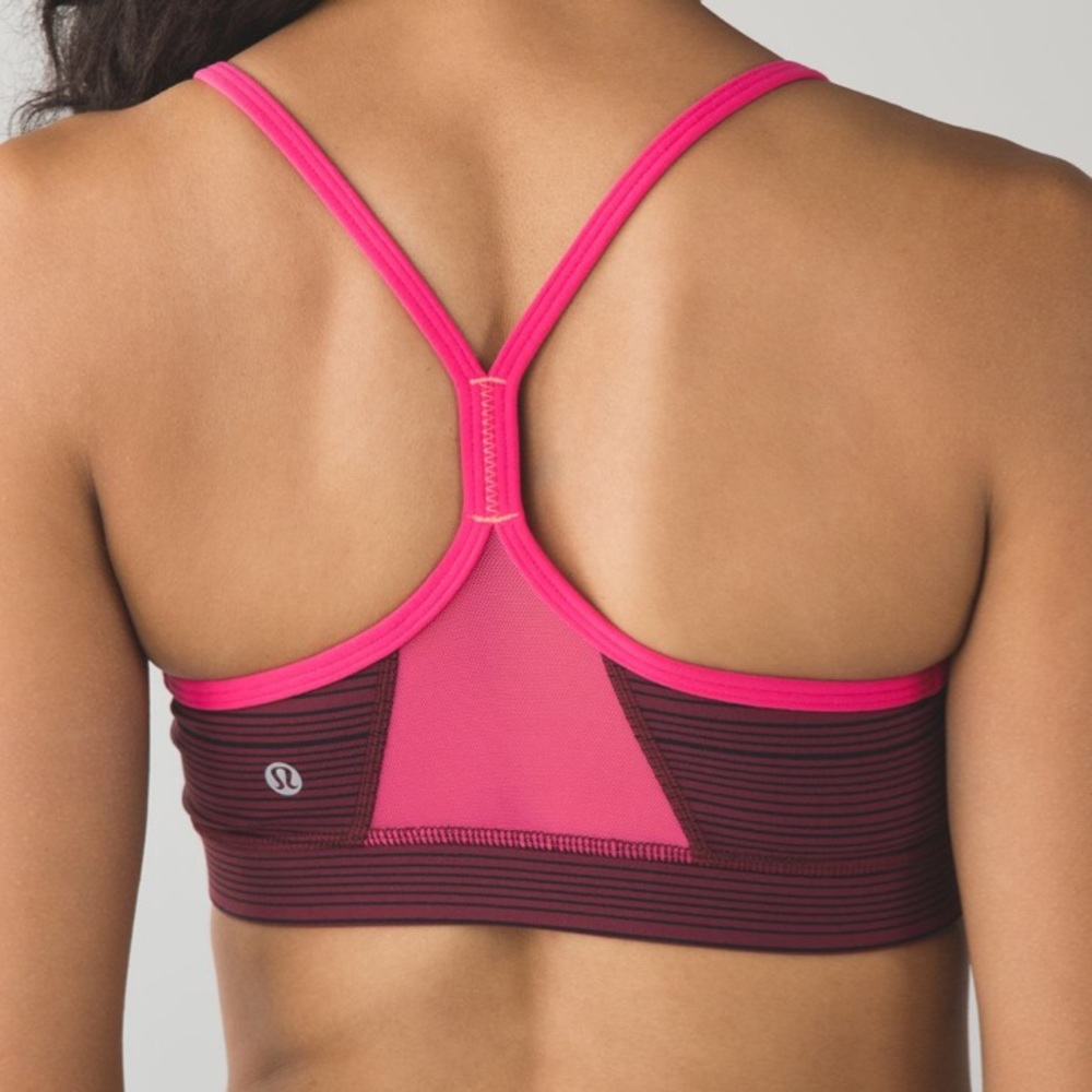 Lululemon bra with mesh on the back! Size 8(M)NWOT
